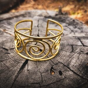 Gold Tone Swirl Cuff Bracelet Open Statement Bangle Boho Minimalist Adjustable